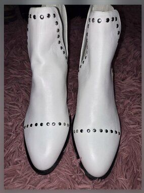 Steve Madden Boots